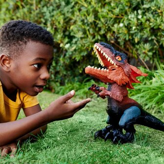 Mattel Jurassic World Ultieme Pyroraptor + Licht en Geluid