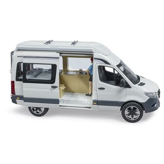 Bruder 02672 Mercedes Sprinter Camper