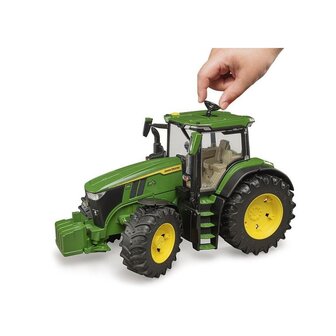 Bruder 03150 John Deere 7R350 Tractor