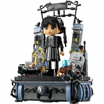 Lego Addams Family 76780 Wednesday